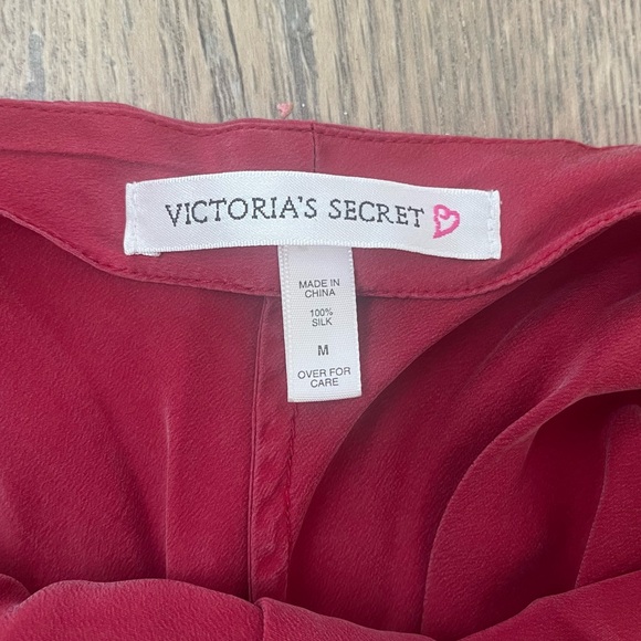 Vintage Victoria Secret Silk Red Slip Dress Spaghetti Straps Nightgown Sexy Soft - Picture 2 of 7